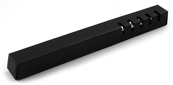 zd-8  Pappersetui • Svart 